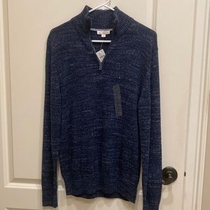 Gap quarter zip size small men’s pullover. Blue with gray and white woven in.